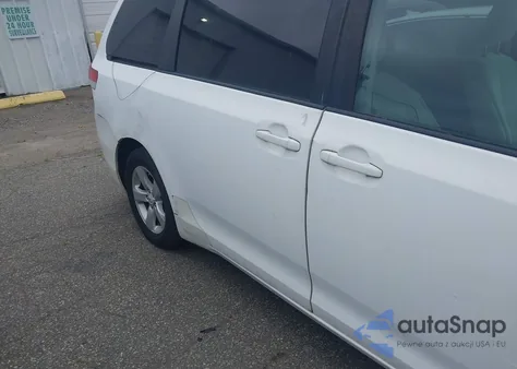 2011 Toyota Sienna Le V6 из США, поврежденный, VIN 5TDKK3DC7BS051343